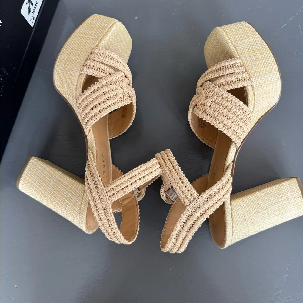 Marc Fisher Chesse rattan Cream Platform Shoes with Chunky Heel - Picture 4 of 9